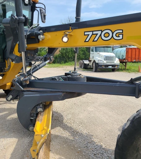 2016 John Deere 770G motor grader