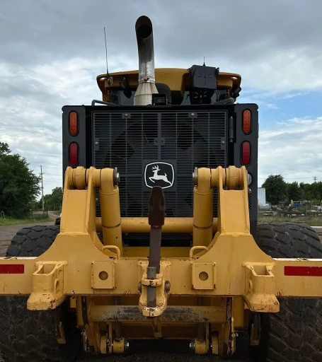 2013 John Deere 772GP motor grader