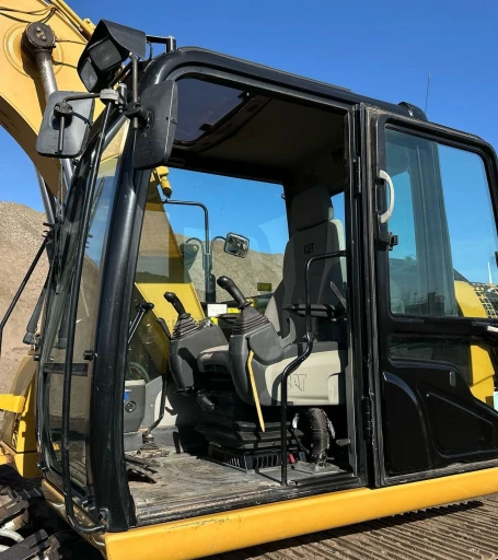 2015 Caterpillar 311FL RR excavator
