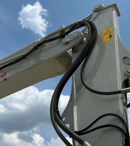 2020 Takeuchi TB290 mini excavator