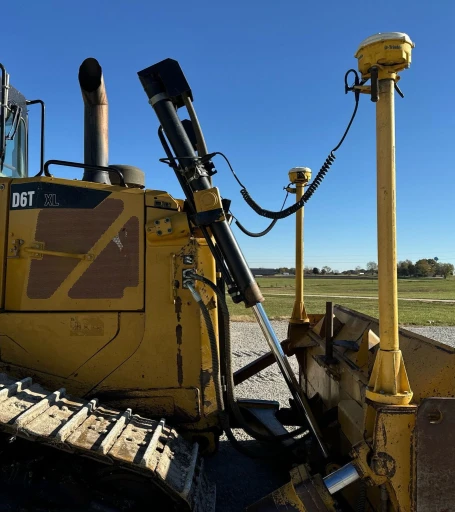 2011 Caterpillar D6T XL dozer