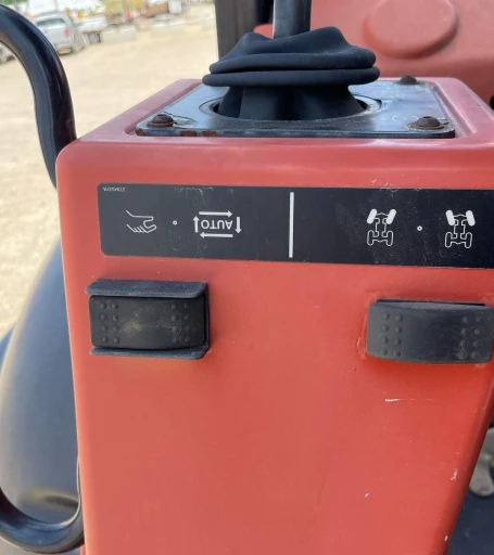 2011 Ditch Witch RT115 Quad vibratory cable plow