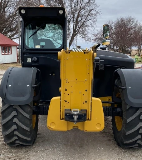 2019 Caterpillar TH408D 4x4x4 Ag Handler