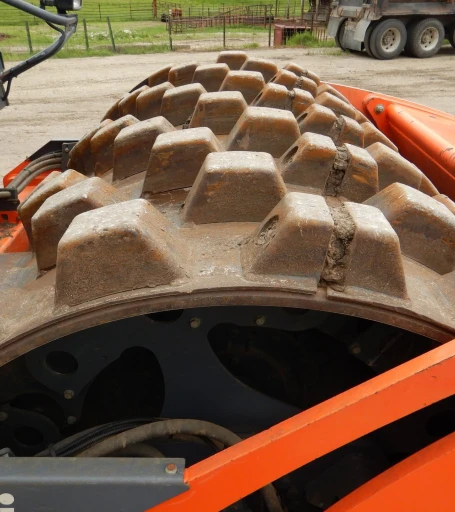 2016 Hamm H11I vibratory roller