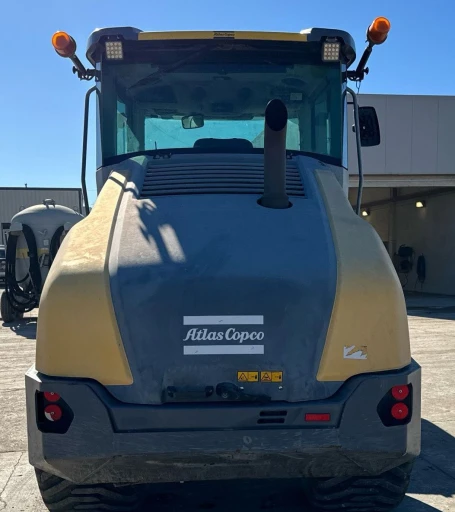 2015 Dynapac CA2500D Single Drum Vibratory Roller