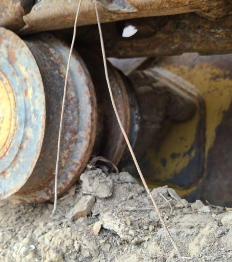 2010 Caterpillar 963D track loader