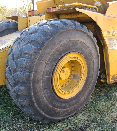 2006 Caterpillar 615C Series II elevating scraper