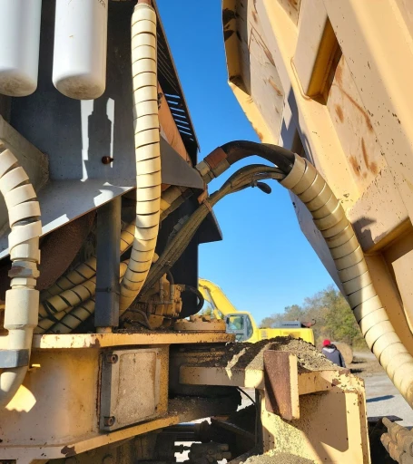 2001 John Deere 400C haul truck