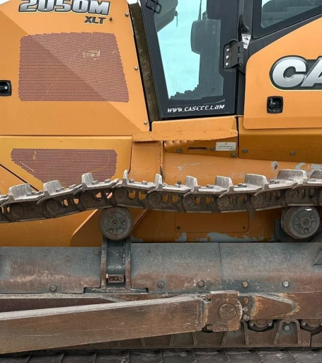 Case 2050M XLT dozer