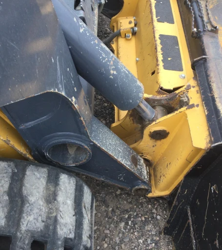 2018 John Deere 331G Skid Steer