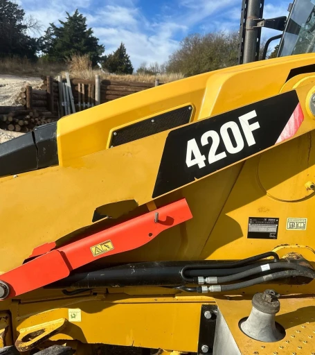 2015 Caterpillar 420F backhoe