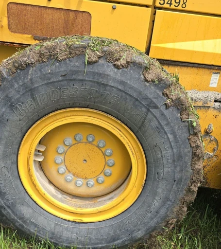 2013 John Deere 770G motor grader