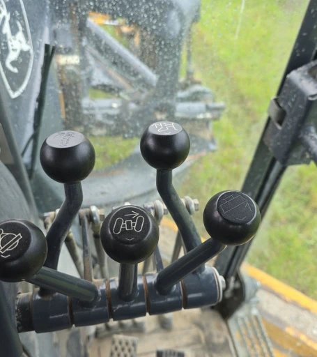 2013 John Deere 770G motor grader