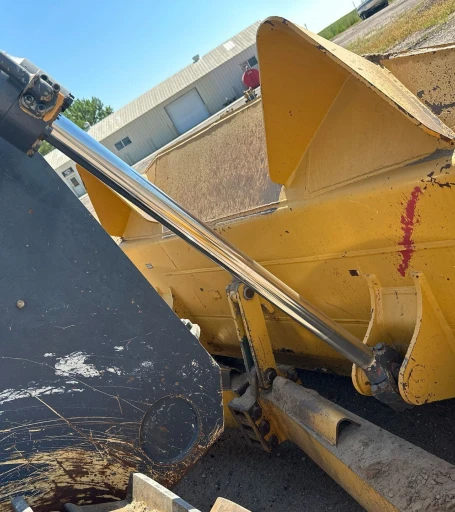 2013 John Deere 1050J Dozer