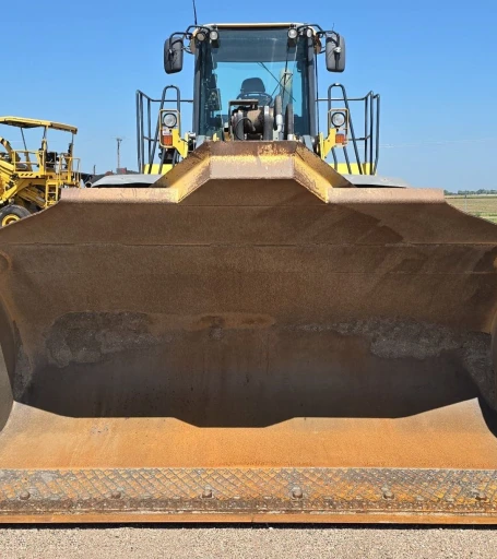 2014 John Deere 824K Wheel Loader
