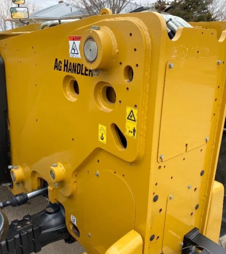 2019 Caterpillar TH408D 4x4x4 Ag Handler