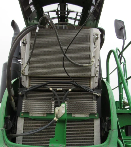 2014 John Deere R4038 self-propelled sprayer