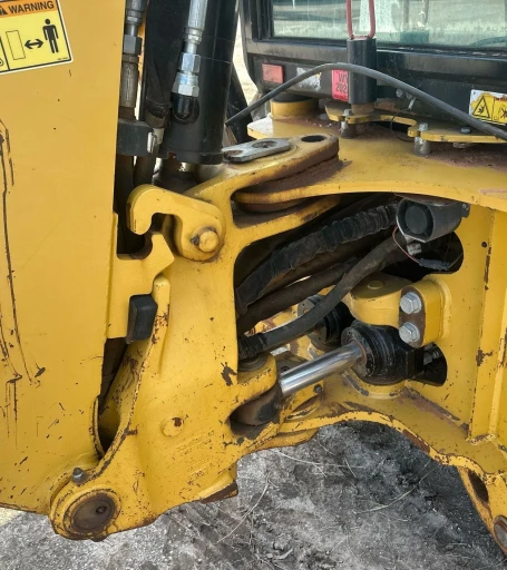 2015 Caterpillar 420F backhoe