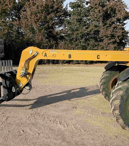 2012 Caterpillar TH406 4x4x4 Telehandler