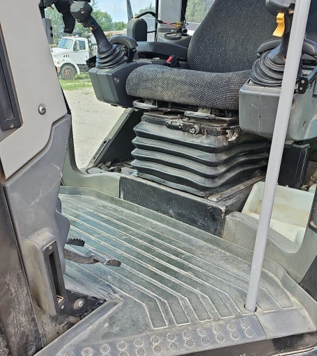 2013 Caterpillar 12M2 VHP Plus motor grader