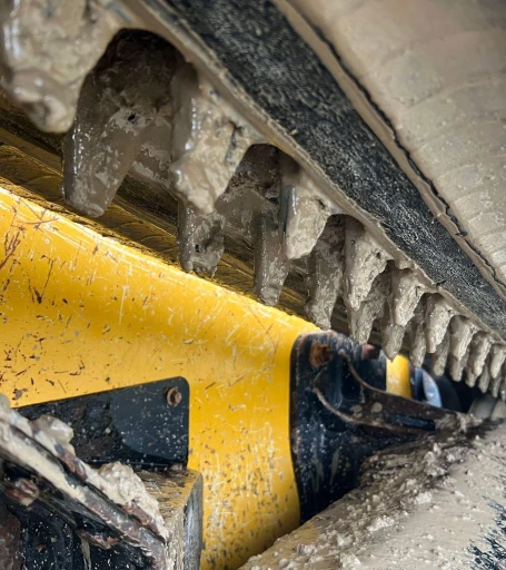 2017 John Deere 333G skid steer loader