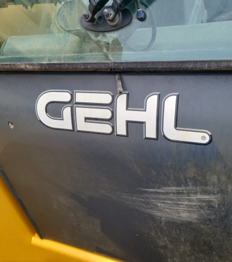 2017 Gehl DL1240 telehandler