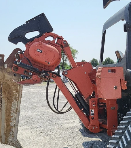 2012 Ditch Witch RT120 Quad vibratory cable plow