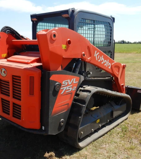 2021 Kubota SVL75-2  tracked skid steer loader