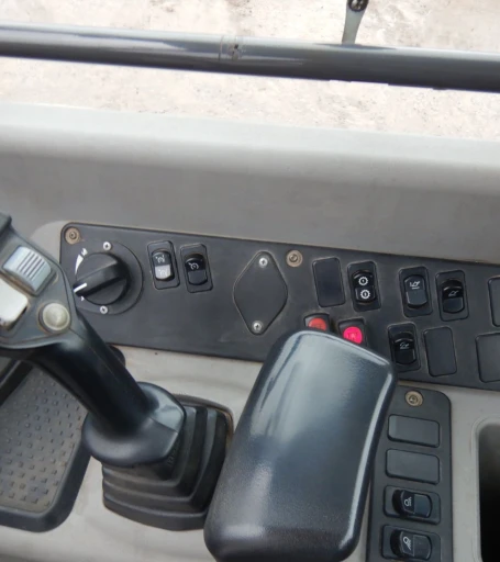 2018 Case 321F wheel loader