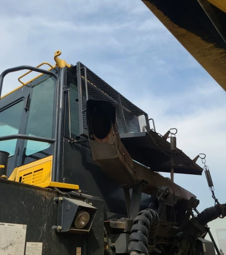 2013 Komatsu HM400-3 haul truck