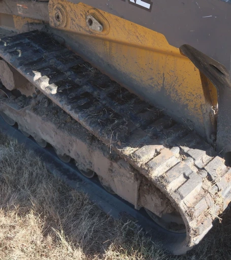 2021 John Deere 331G tracked skid steer loader