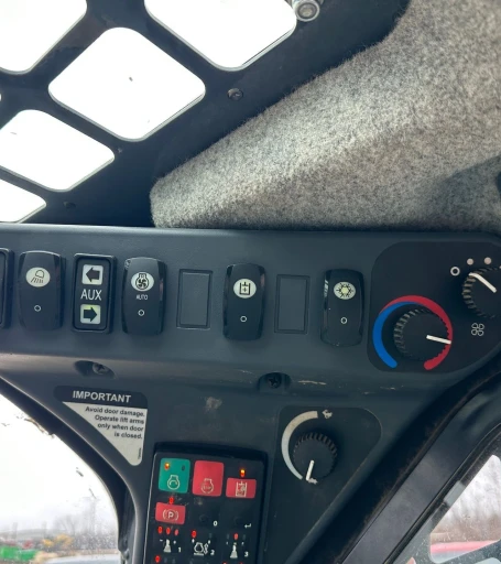 2019 John Deere 325G tracked skid steer loader
