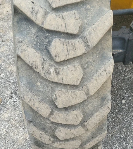 2017 Gehl DL1240 telehandler