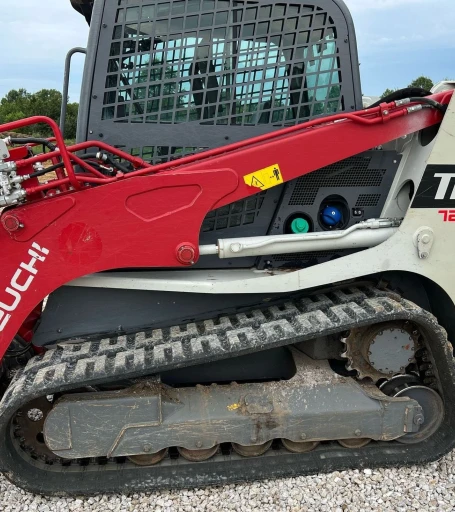 2020 Takeuchi TL12R2 tracked skid steer loader