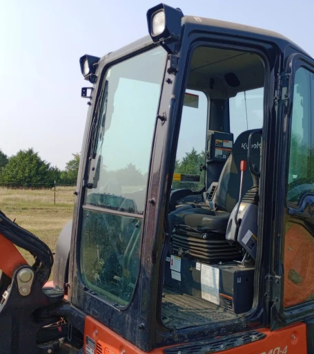 2019 Kubota KX040-4 mini excavator