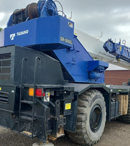 2011 Tadano GR300XL crane