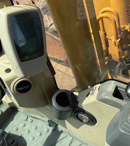 2004 Caterpillar 320CLU Excavator