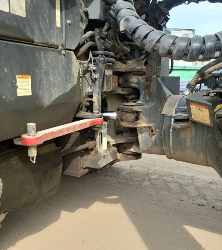 2013 Komatsu HM400-3 haul truck