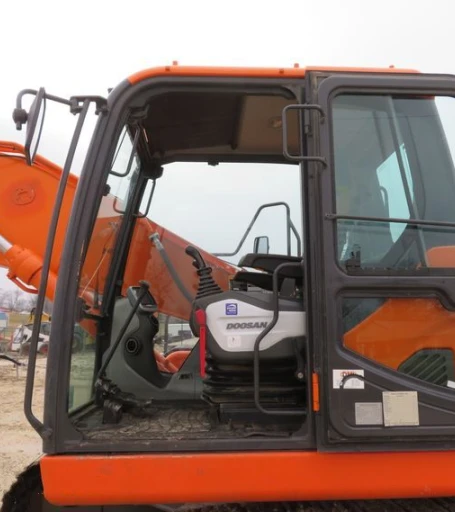 2014 Doosan DX225LC-3 excavator