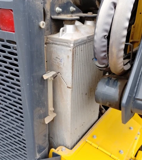 2022 John Deere 330G skid steer loader