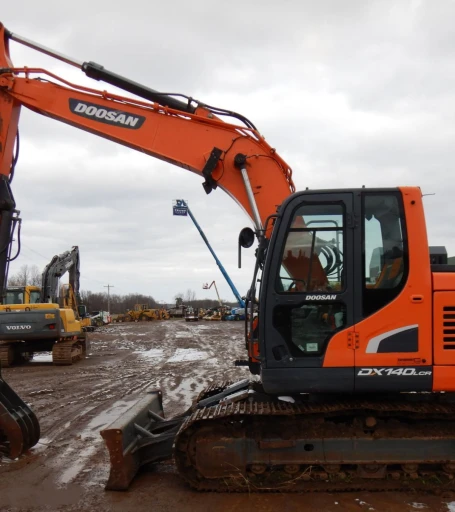 2014 Doosan DX140LCR excavator