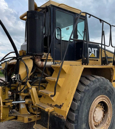 2000 Caterpillar D300E Series II water wagon