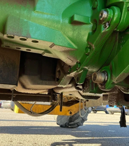 2015 John Deere 6125M MFWD tractor