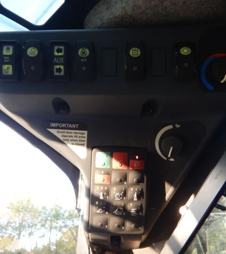 2018 John Deere 333G tracked skid steer loader