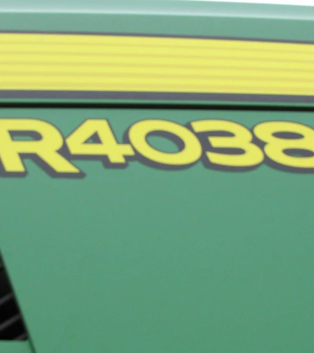 2014 John Deere R4038 self-propelled sprayer