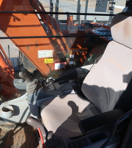 2016 Hitachi ZAXIS ZX160LC-6N