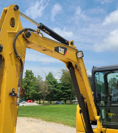 2011 Caterpillar 305.5D CR mini excavator