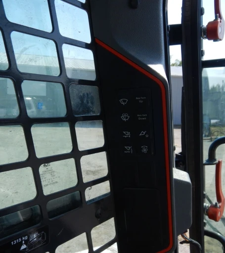 2020 Loader Bobcat T76 Skid Steer