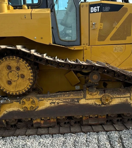 2014 Caterpillar D6T LGP dozer