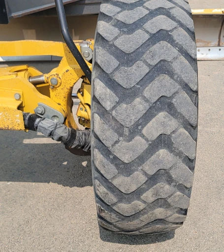 2016 John Deere 772GP motor grader